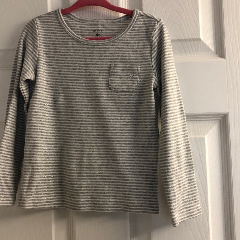 Little girl’s silver and white long sleeve 4t